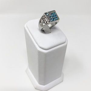 Statement Fashion Ring with Blue Stones